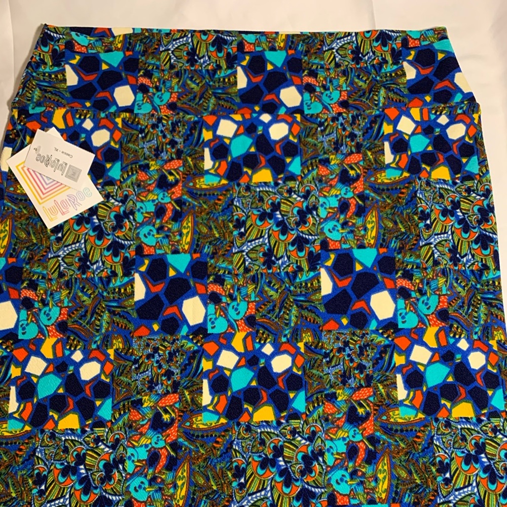 NWT LuLaRoe Cassie skirt